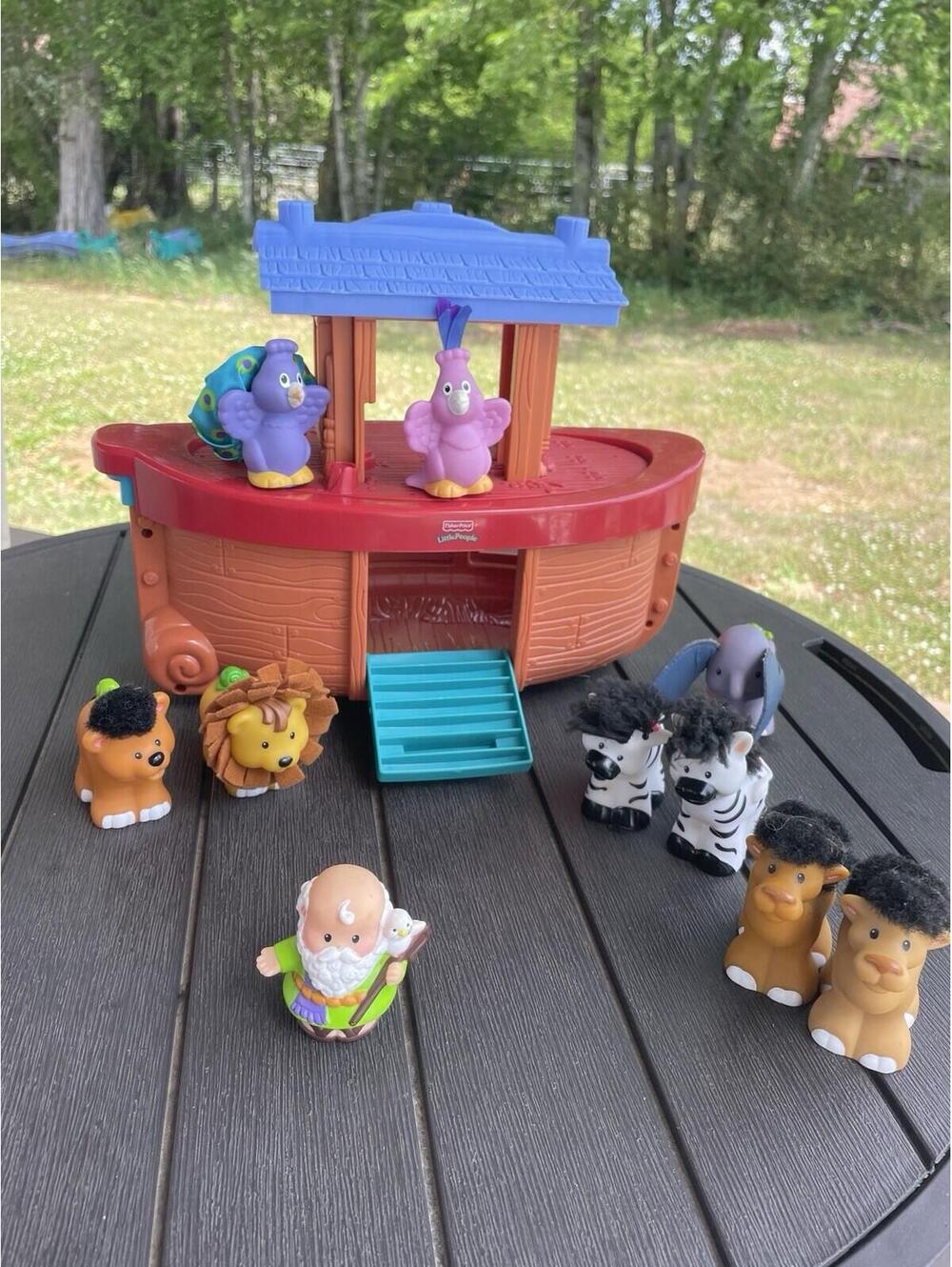 Fisher-Price Little People Noah's Ark 2005 10 Animals And Noah